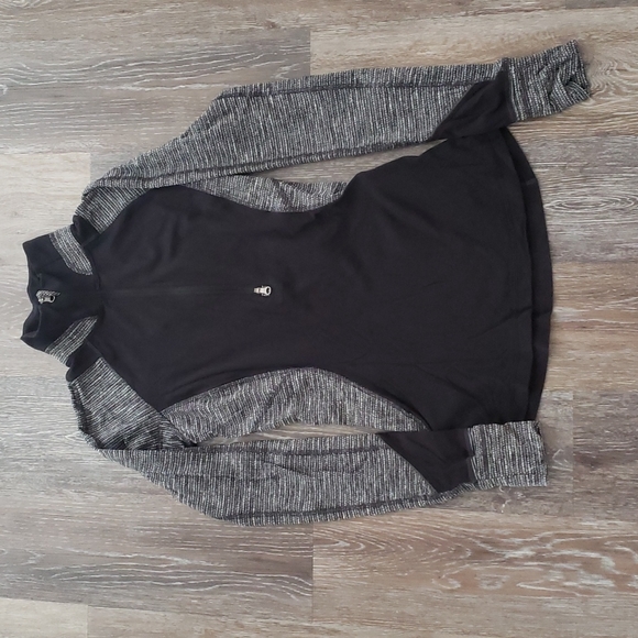 Lululemon Race Your Pace 1/2 Zip - Picture 2 of 4